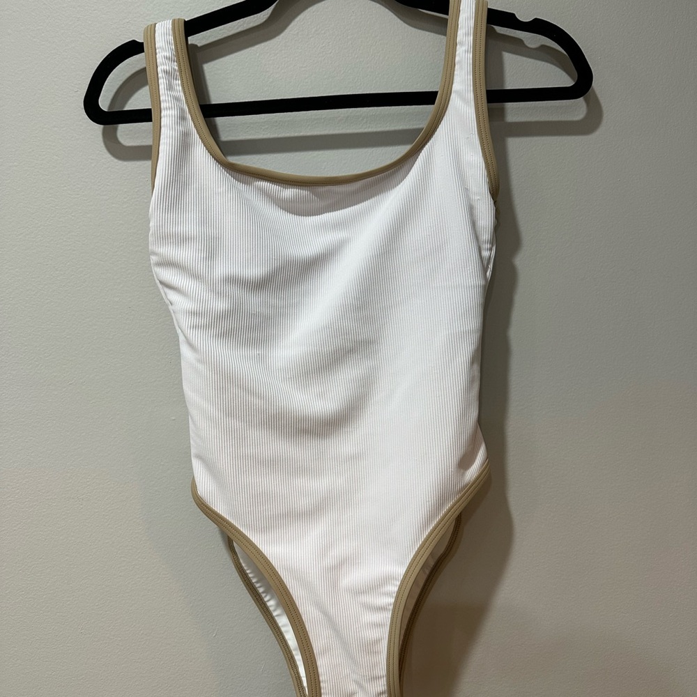 LainSnow White Swimsuit